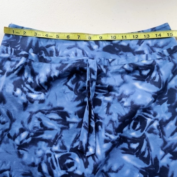 LAFAYETTE 148 NY Pencil Skirt 8 Blue Abstract Watercolor Floral - Picture 9 of 11